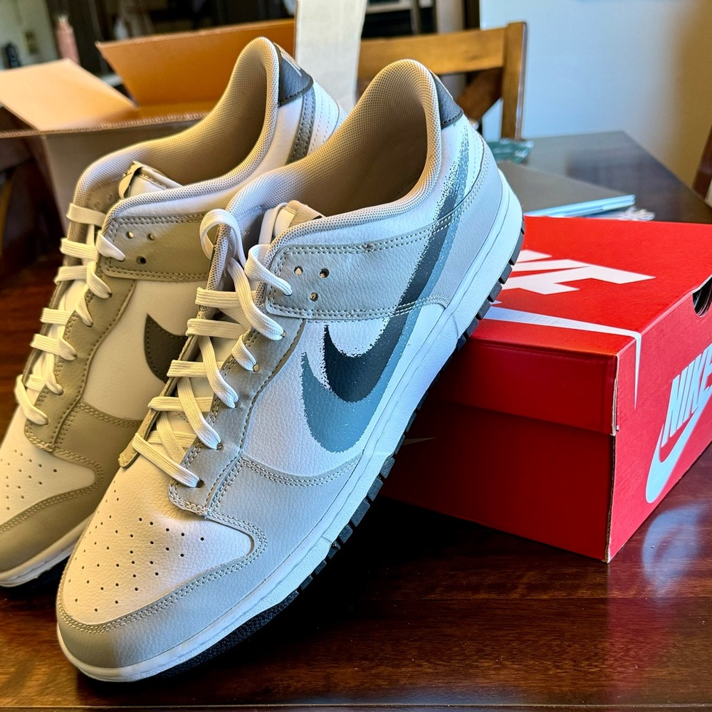 Nike low Dunk men’s size 15 NEW